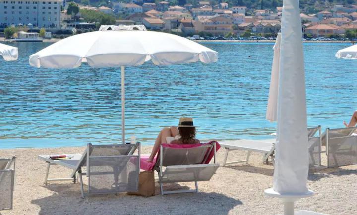 Lux Trogir Apartment Екстериор снимка